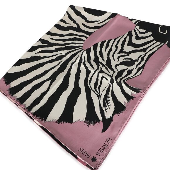 Hermès Pink Black White Silk Pegasus Zebra Scarf 90 - Picture 3 of 4